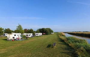 minicamping De Finne in Roodhuis, boerencamping in Friesland